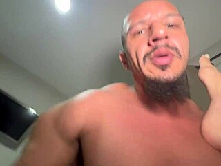 tutorial on eating a tight ass