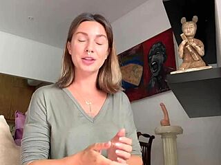 Learn how to lick pussy in this sex tutorial with a real teacher, including fingering and cum.