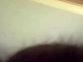 エドドッグが自宅軟禁中の巨尻ラティーナをアナルファック 😈