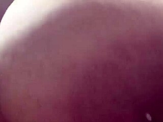 BBW Mary Jhuana shows off in gym bathroom 😜