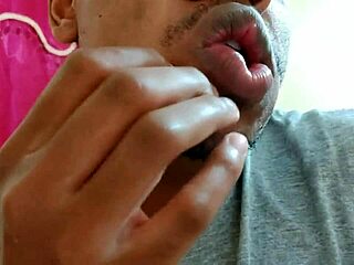 Arab peeing fetish in explicit raw action