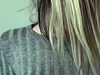 Skinny petite candie cross kneels for homemade facial blowjob cumshot