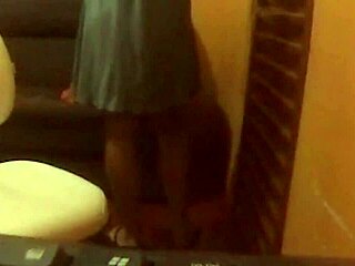 Pandora legs showcased in webcam session