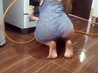 Maid Washes Stove Naked While I Secretly Record Her Fetish Act