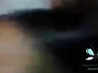 Leyne Rodriguez, uma latina colombiana gostosa, leva foda de um estranho em cena caseira