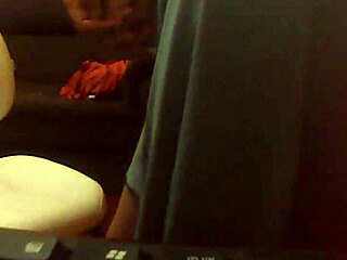 Pandora legs showcased in webcam session