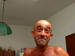 Does she like amateur doggy style sex and screaming loudly?