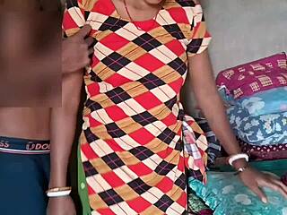 Seksi eşim sıcak Hint web dizisi chudai sahnesinde! 🔥