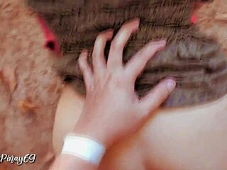 Cheating Pinay Wife Caught in Early Morning Outdoor Fuck