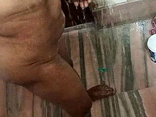 Pretty Indian Lady Sucks Penis In Bathroom