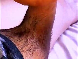 Tiri anak perempuan Latina jadi lebih ketat untuk keseronokan ayah tiri.