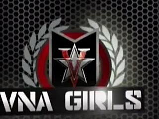 Vicky Vette Rubs Her Twat in the Bath!