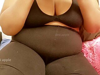 kolkata girl flaunts big boobs proudly