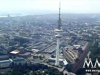 クラシックポルノ ケリー・トランプのスーパーウーマン口内射精コスプレ