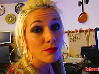 I crave outdoor anal with this Spanish slut