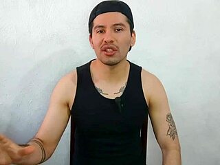 convinced straight coworker to suck 20cm cock at work