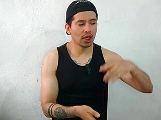 convinced straight coworker to suck 20cm cock at work