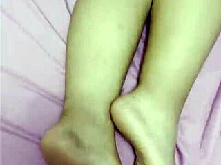 tickling feet then creampie fucking mature mexican 😏