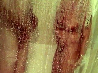 mandeezy4u2 bathes in shower with masturbation