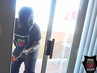 Rome Major Chooses Fucking Nadia White's Pussy Over Stealing Her TV