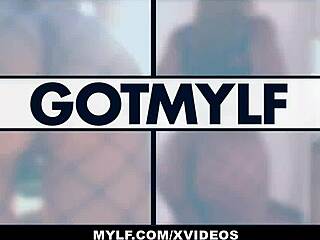 Zblízka uctívání obrovské milf prdele