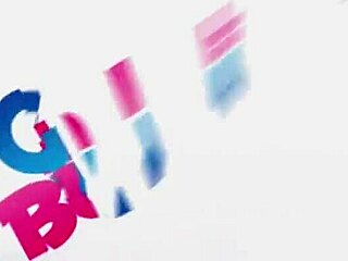 Гей-подростки 18+ бойфренды наслаждаются дрочкой необрезанных хуев в британском emo стиле