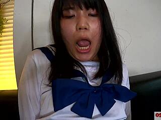 wow, this cute 18-year-old in cosplay squirts for the first time! 💦