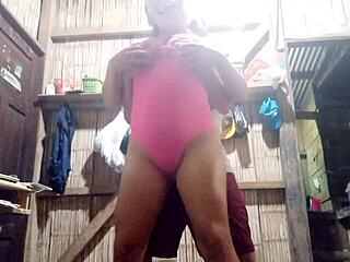 Saya balik rumah dan jumpa pencuri tuntut seks untuk permata saya, kongkek buatan sendiri dengan kote besar 😈