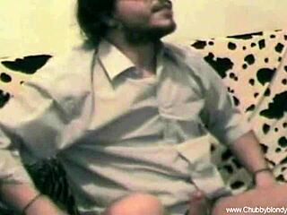 Italian amateurs enjoy anal sex fun