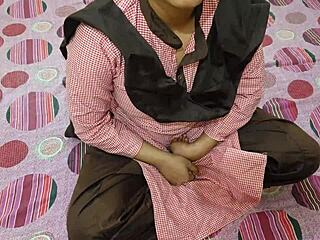 18 College Students Was Fucking With Step-Brother In School Uniform In Clear Hindi Audio And Sucking Dick In Mouth