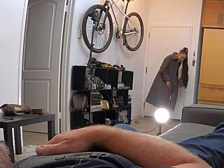 Lady Karma Vernon lapar kote selepas hari panjang 😈