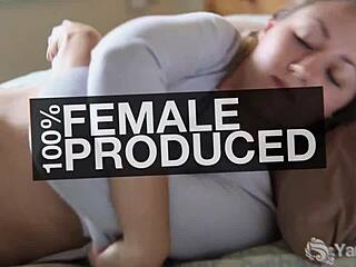 Yanks Girl Anne Pulsates Snatch with Vibrator in Solo Climax