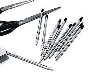 Gadis Pirang Susu Besar Pakai Lateks Terima Batang Keras