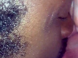 Eating pussy like it was the last meal over with milf mommy oral lick