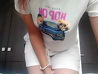 Video Sexual Ingeniera Argentina Milet With Outdoor Fingering Masturbation And Cute Babe In Hentai Style