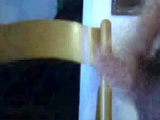 Мамка му, Pajero de Cordoba показва малкото си хуйче на уебкам!