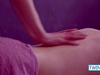 マイケルがルカスのきついアナルをじっくりセックス、激しい快楽！