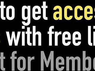 Vicky Vette toys her wet pussy at the pool 😍