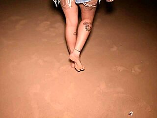 NOVINHA SQUIRTING ON THE BEACH!