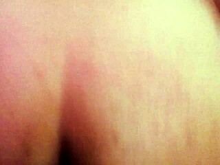 Prostitute gets rich ass fucked twice.