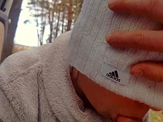 哇！公路骚熟女猛吸大屌颜射！