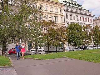 ワオ、Samantha Roneがダブルディックで激しいアナルパウンド！ 😍