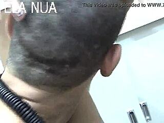 novinha falling on the endowed guy's mouth in the porn shop, continues on red