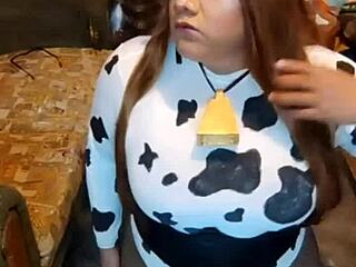 Hot Vaquita Rides In Cowgirl Cosplay!