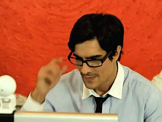 เลสเบี้ยนร้อนมือสมัครเล่นบนเว็บแคมในซีรีส์เพลย์บอยตอนที่ 2 แสดงโดยโซเลดา เซสคาโต และเพื่อนๆ