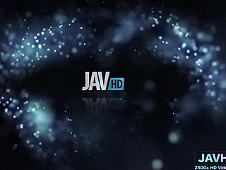 日本人素人が高画質でおっぱいを見せつける