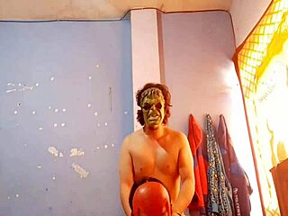 I fuck my big-ass stepmom pussy and ass