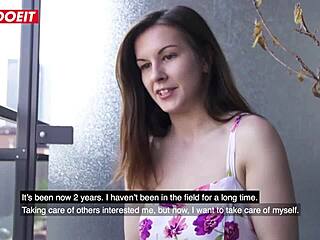 Sexy Canadian teen squirts in first audition!