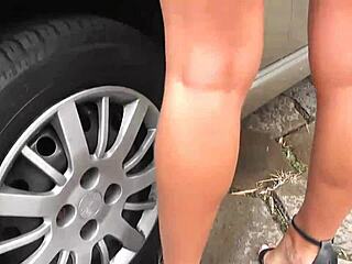 milf brasileira do rabo gigante fodendo no pelo