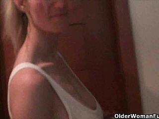 Hey, check out these homemade masturbation videos from moms, hairy and mature european cougar in high definition german style! 😏